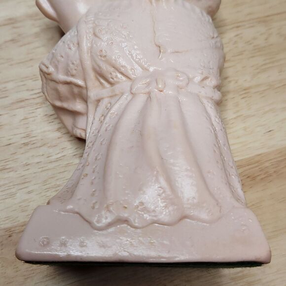 Vintage 1970 R&W Berries “World’s Best Mother” Figurine – Pink Resin - Picture 5 of 8